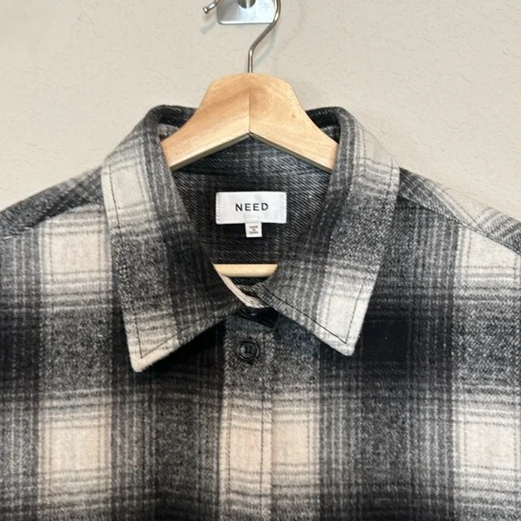NEED SUPPLY LONG WOOLY PLAID SHACKET L - Picture 2 of 5